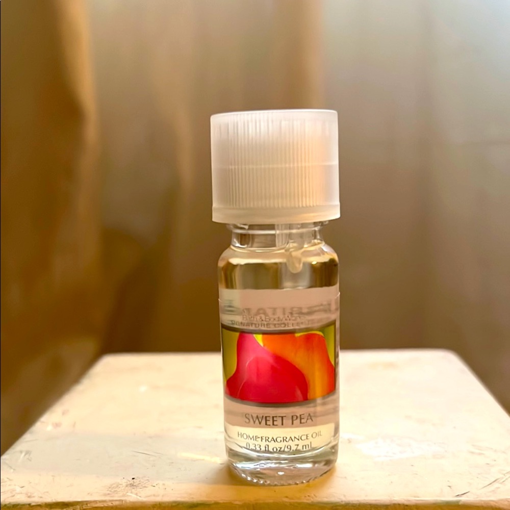 Sweet Pea Home Fragrance Oil by Bath & Body Works